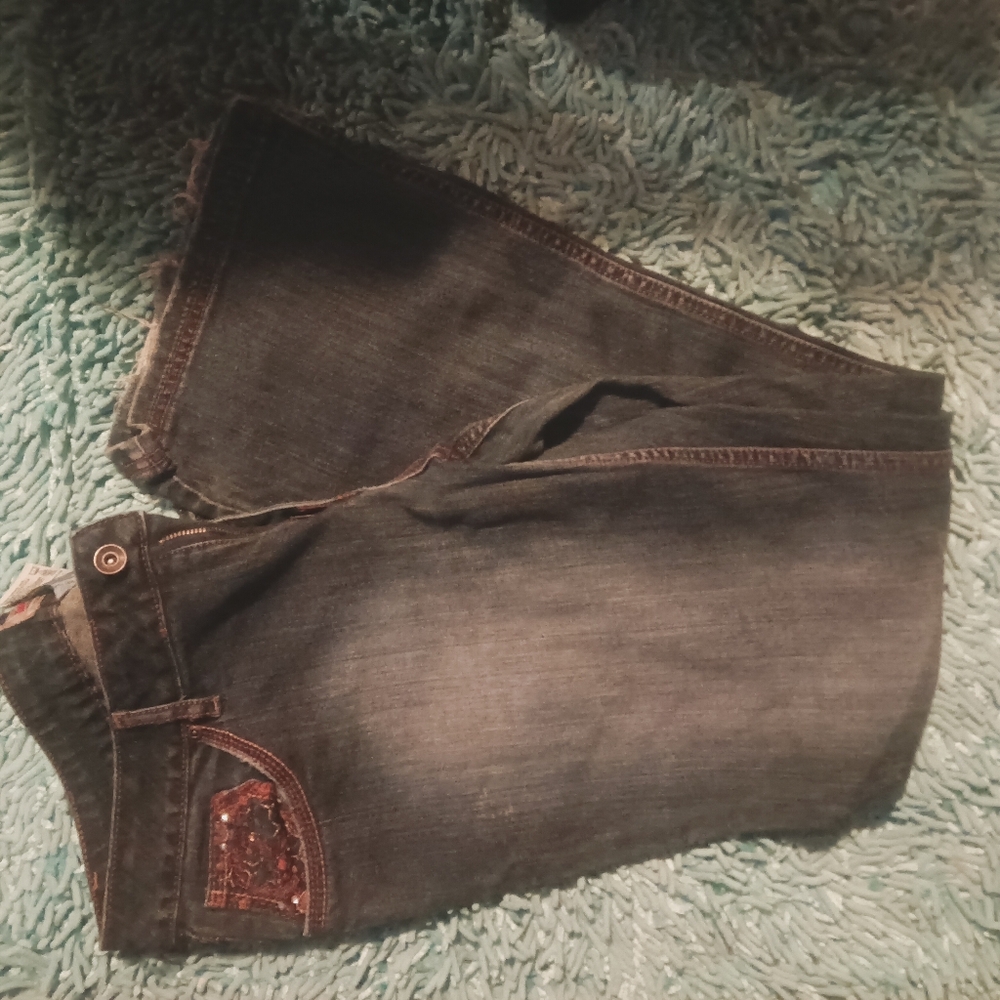 Jeans - Picture 2 of 3